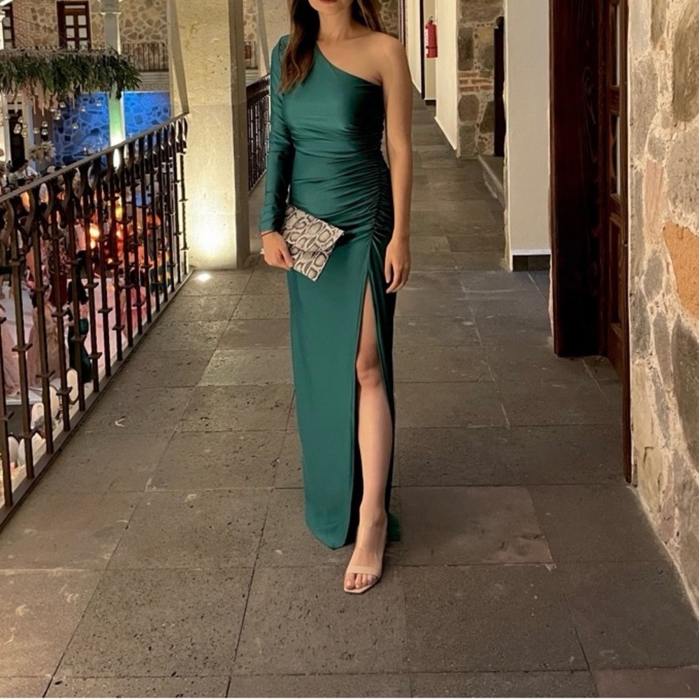 Michael Costello Gilly maxi green dress.  Size Small.
